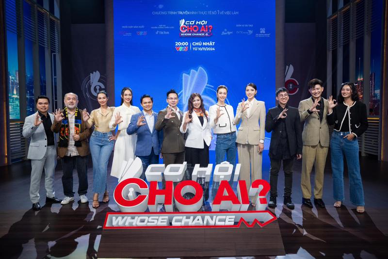 Hoa Hậu Kỳ Duyên và Chuyên Gia AI Cao Xuân Hoài Vương: Cặp Đôi Quyền Lực Truyền Cảm Hứng Tại "Cơ hội cho ai"