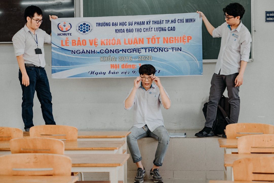 Làm thế nào để Đo lường ROI Đào tạo AI cho Nhân viên? Công thức và Case study
